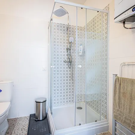 Elizabeth Boulevard Serenity Apartment